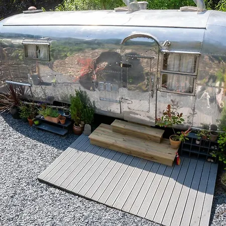 Dixie Airstream - Retro 1970s American Airstream Close To Windermere Semesterbostad Staveley (Cumbria)