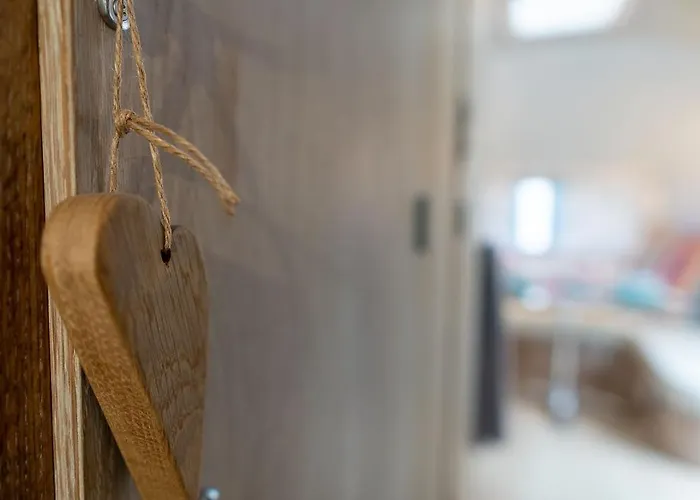 Dixie Airstream - Retro 1970s American Airstream Close To Windermere * 스테이블리